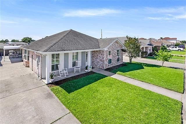 1st image of 3620 Karen Dr
