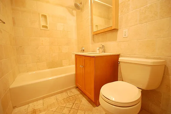 Rented by REAL New York | media 47