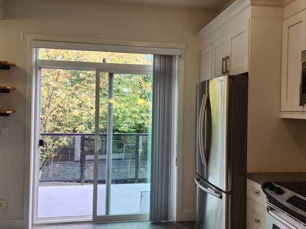 3 bedroom rental in Coquitlam — photo 15