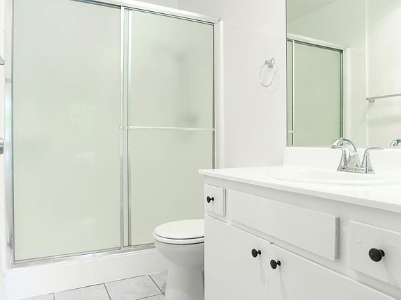 4th image of 11028 Landale St #106