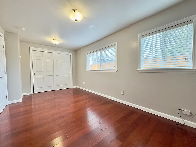 1342 Hearst Ave #B — Photo 15