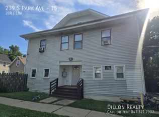 239 S Park Ave #1S, Waukegan, IL 60085
