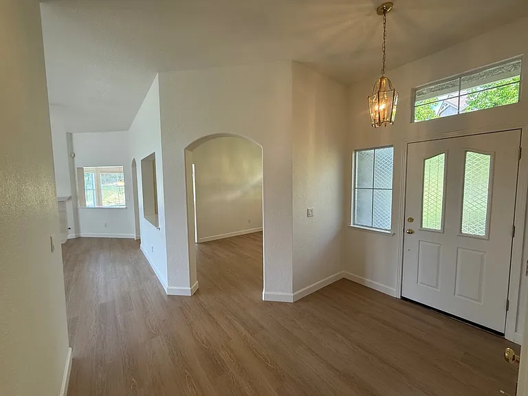 3245 Corte Granada — Photo 15