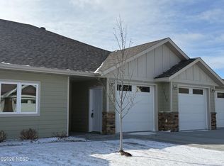 2119 Kemp Pl E, Watertown, SD 57201