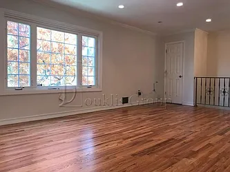 Rented by Bouklis Group