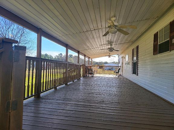 3rd image of 33 Reserve Dr