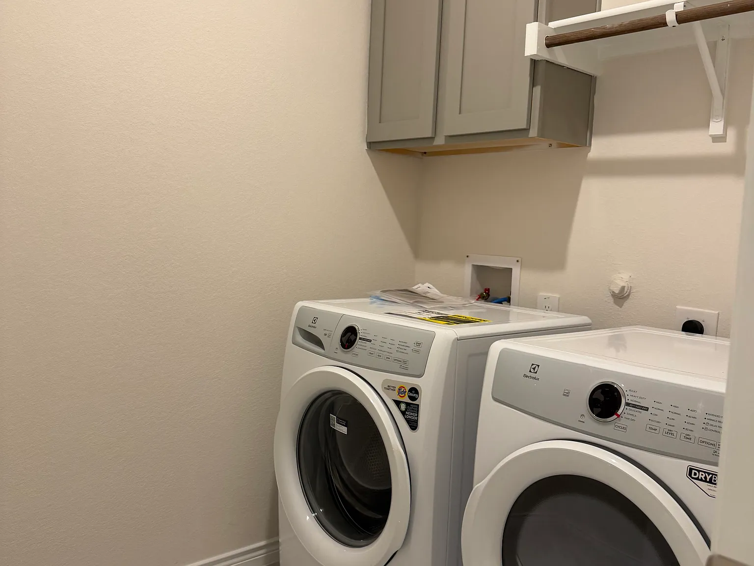 4 bed, 2045 sqft, $2,200 — Photo 4
