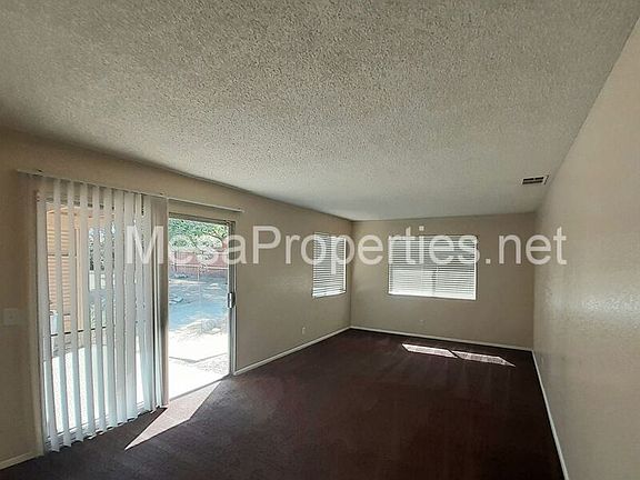 5th image of 18199 Westlawn St