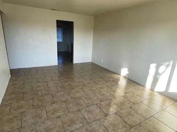 1039 S Boyd Ave #202