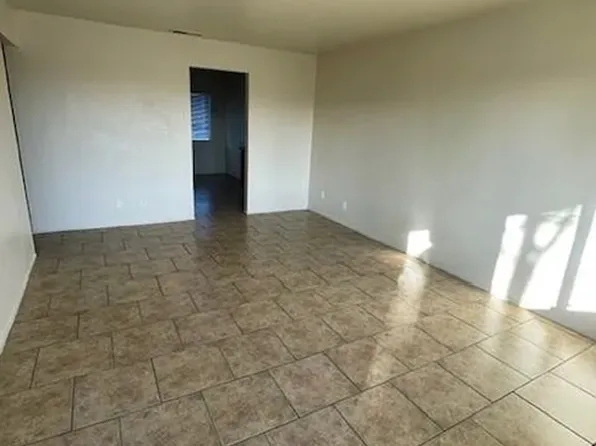 1039 S Boyd Ave #202, Fresno, CA 93702