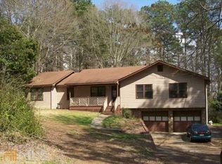 561 Rivercrest Dr, Woodstock, GA 30188