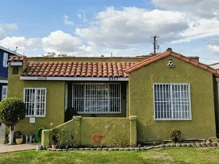 San Carlos Ave — Photo 1