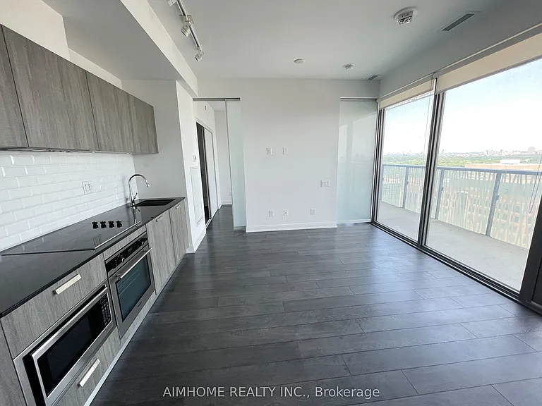 50 Charles St E #2801 — Photo 7
