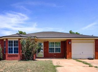 312 80th St, Lubbock, TX 79404