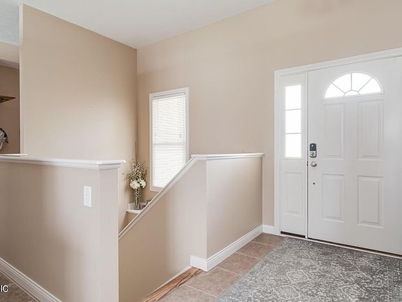 4th image of 2424 Avalon Woods Dr