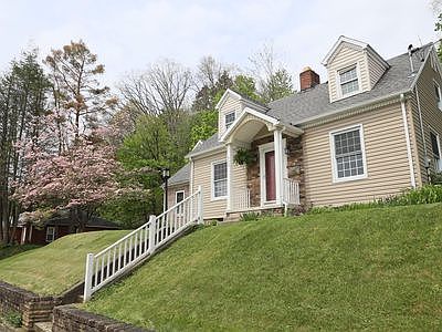 1st image of 115 Grandview Ave