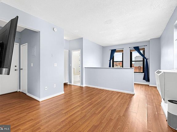 5th image of 1001 Saint Paul St Unit 8B