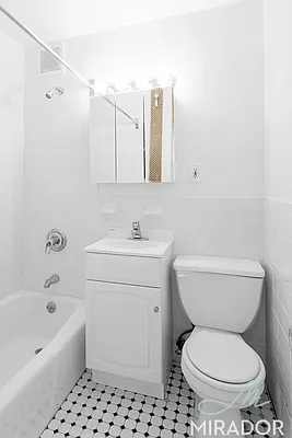 Rented by Mirador Real Estate | media 15