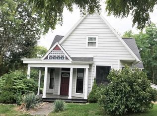 1020 Van Buren Ave, Charleston, IL 61920