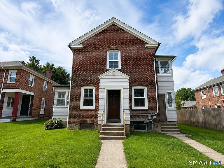 30 Hadley St — Photo 21