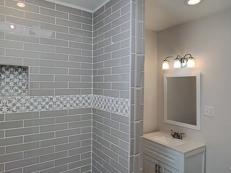50 Perrin St #3 — Photo 7