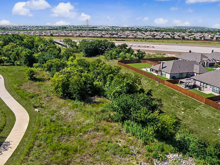 1004 Deer Ridge Dr — Photo 24