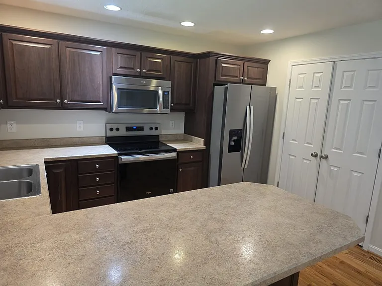 209 Riley Way — Photo 2