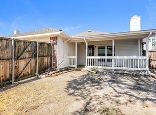 216 Rosewood Ln, Cedar Hill, TX 75104