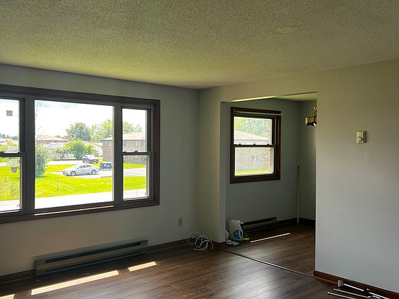 4th image of 2707 Alder Creek Dr N APT 3