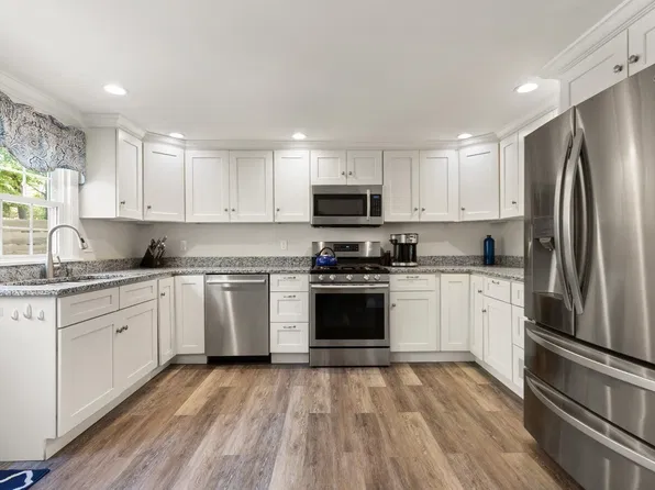 22 Goldsmith St, Jamaica Plain, MA 02130