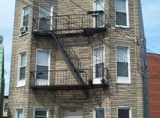 229 Summit Ave APT 3, Jersey City, NJ 07304