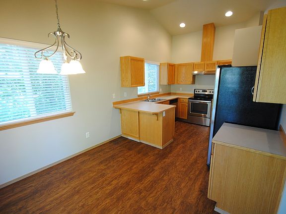 3rd image of 6320 70th St NE