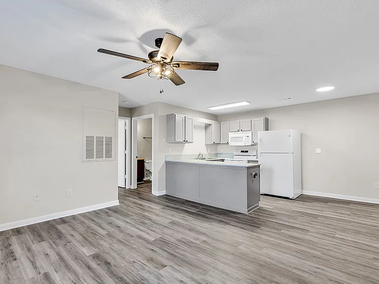 3687 Claypond Rd #D — Photo 41