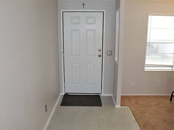 3rd image of 16661 Cordoba St