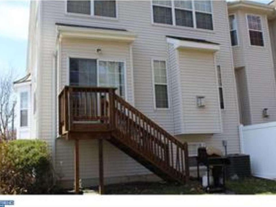 2nd image of 103 Castleton Rd #103