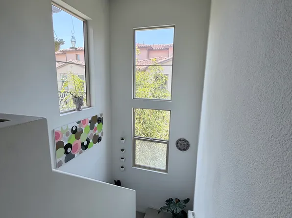125 Neptune, Irvine, CA 92618