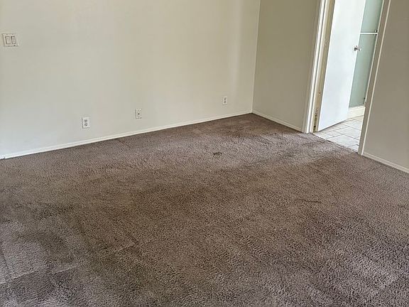 4th image of 3920 W Saragosa St