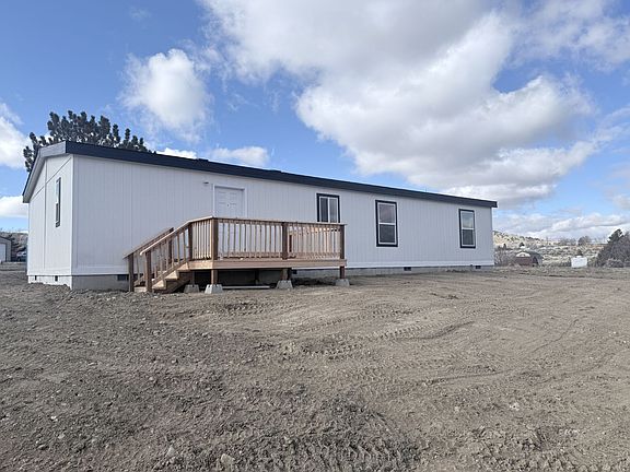 4th image of 809 Spring Valley Pkwy