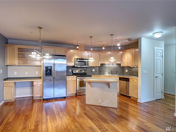 5th image of 13422 97th Ave E Unit 304