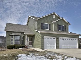 407 London Trl, McHenry, IL 60050