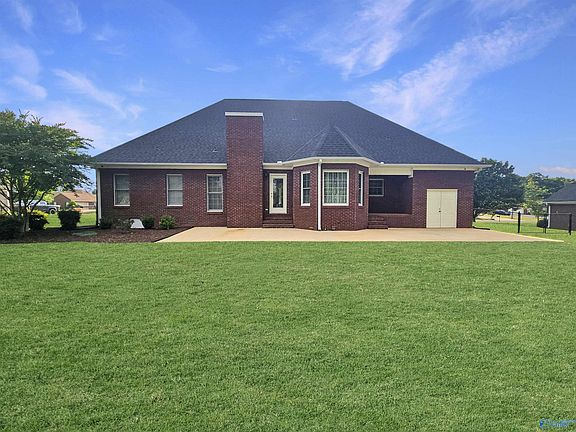 5th image of 142 Singletree Dr