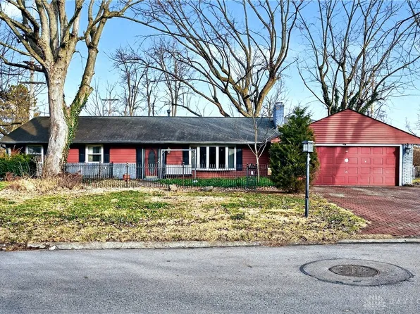2197 Bending Willow Dr, Dayton, OH 45440