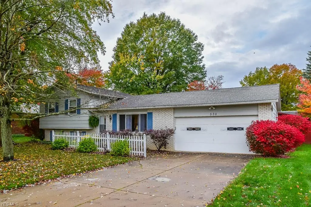 538 Longview Ave photo 1