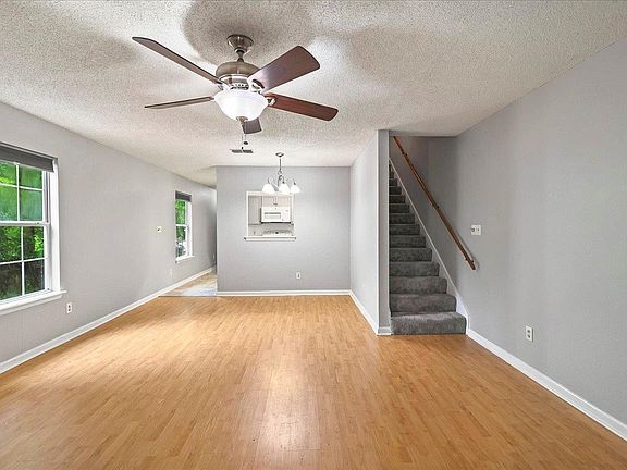 2nd image of 3001 Oak Park Ct #A