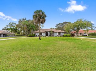 9425 Dundee Dr, Lake Worth, FL 33467