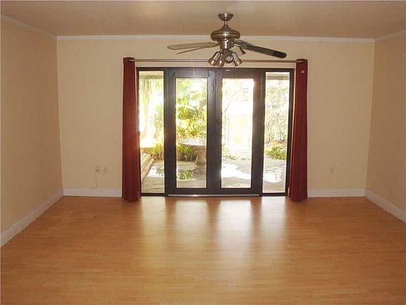 2nd image of 13820 Kendale Lakes Dr