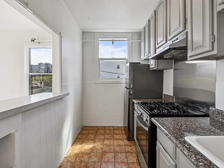 3235 Fillmore St #4 — Photo 14