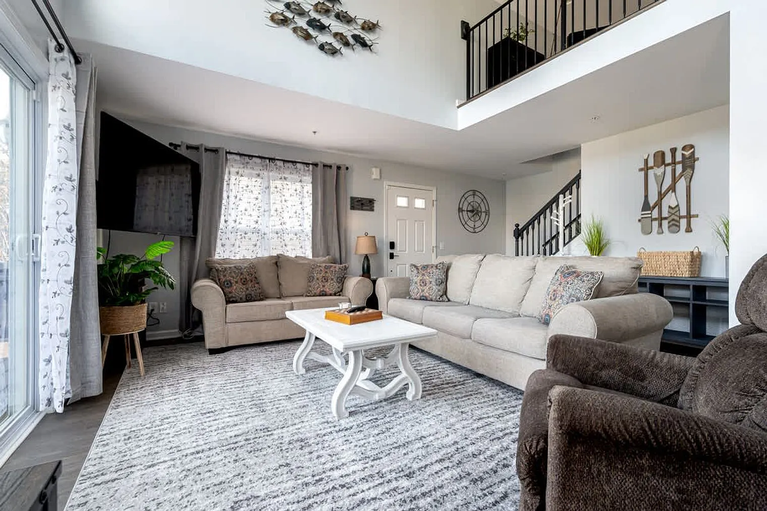 3 bed, 3.0 bath, 1980 sqft, $5,178 — Photo 1