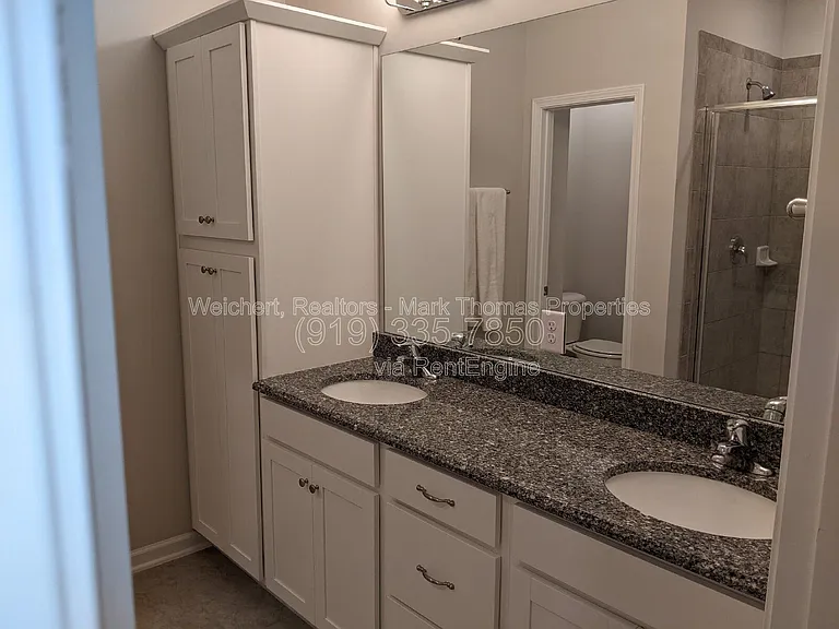 1035 Manorhaven Dr — Photo 13