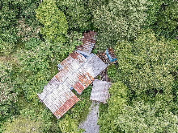 2nd image of 2531 Ridge Rd